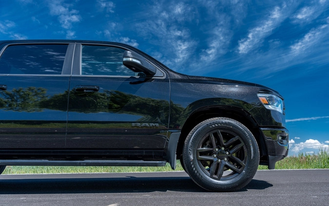 Dodge RAM cena 268000 przebieg: 18000, rok produkcji 2022 z Ropczyce małe 781